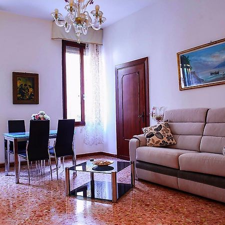 البندقية Appartamento Dei Frari المظهر الخارجي الصورة